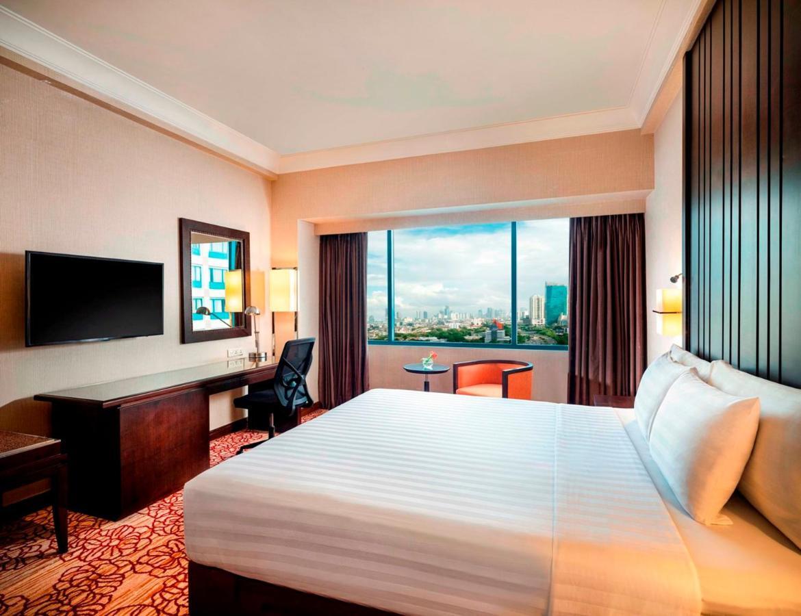 Hotel Ciputra Jakarta Managed By Swiss-Belhotel International Exterior photo