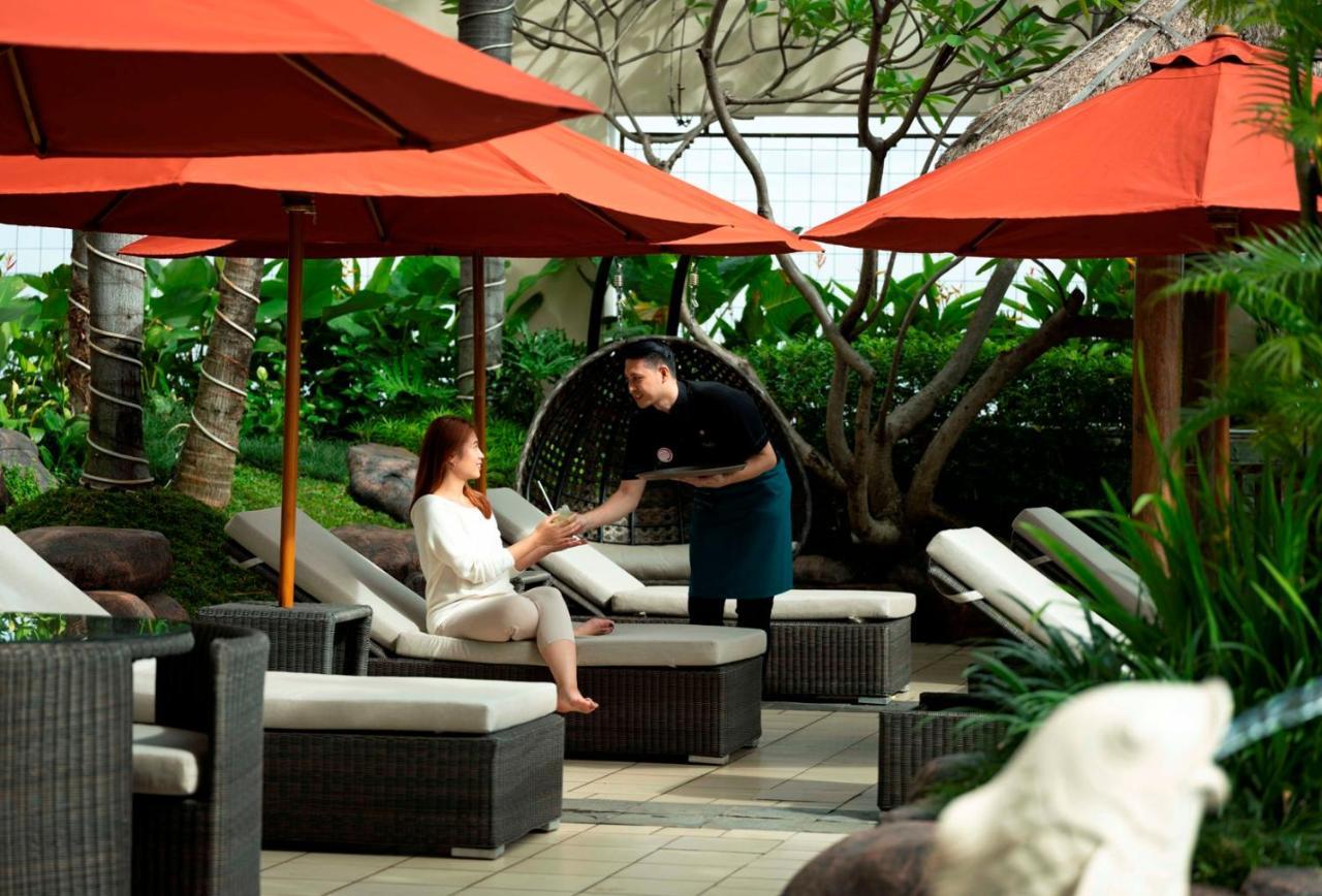 Hotel Ciputra Jakarta Managed By Swiss-Belhotel International Exterior photo