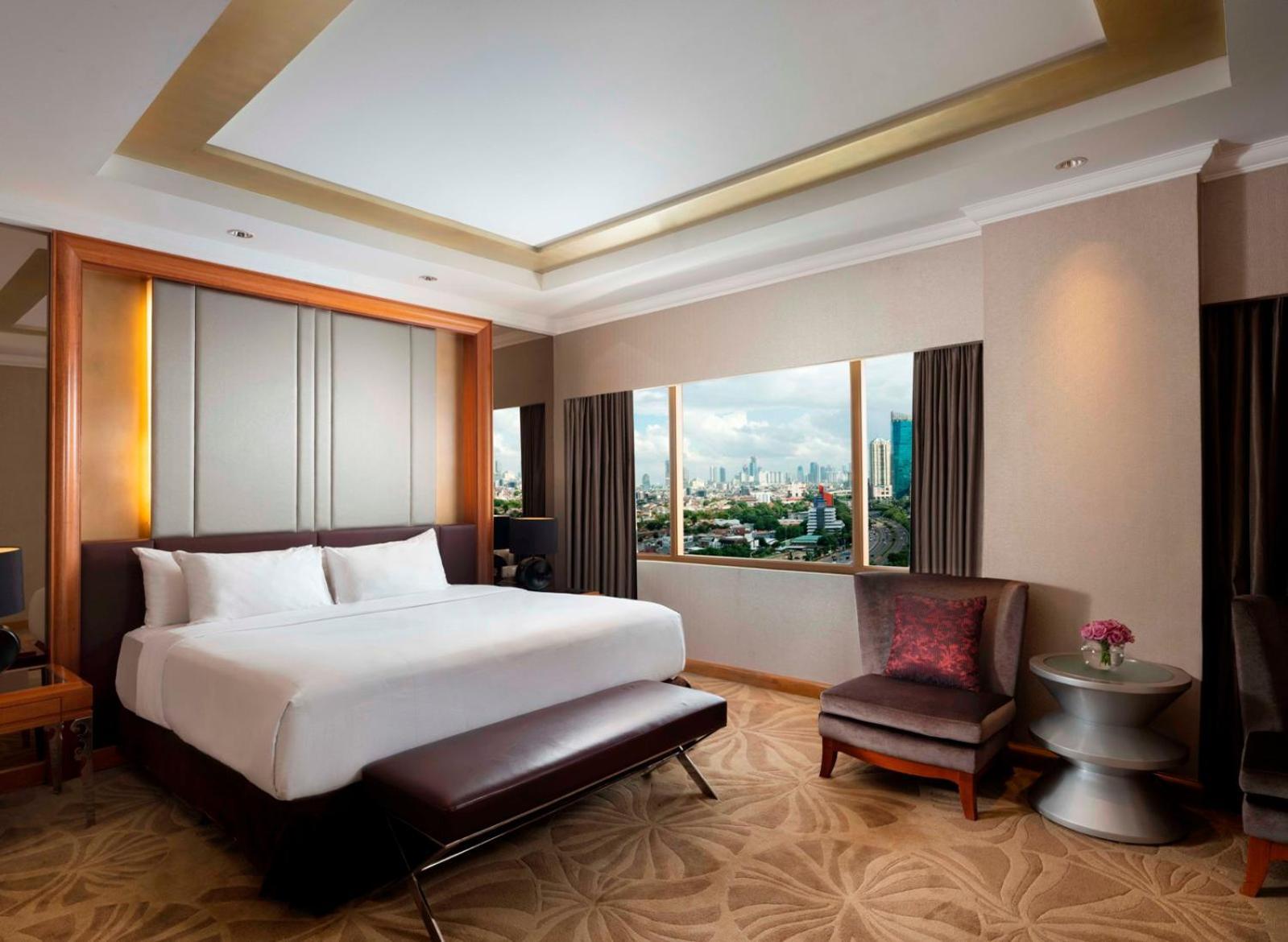 Hotel Ciputra Jakarta Managed By Swiss-Belhotel International Exterior photo