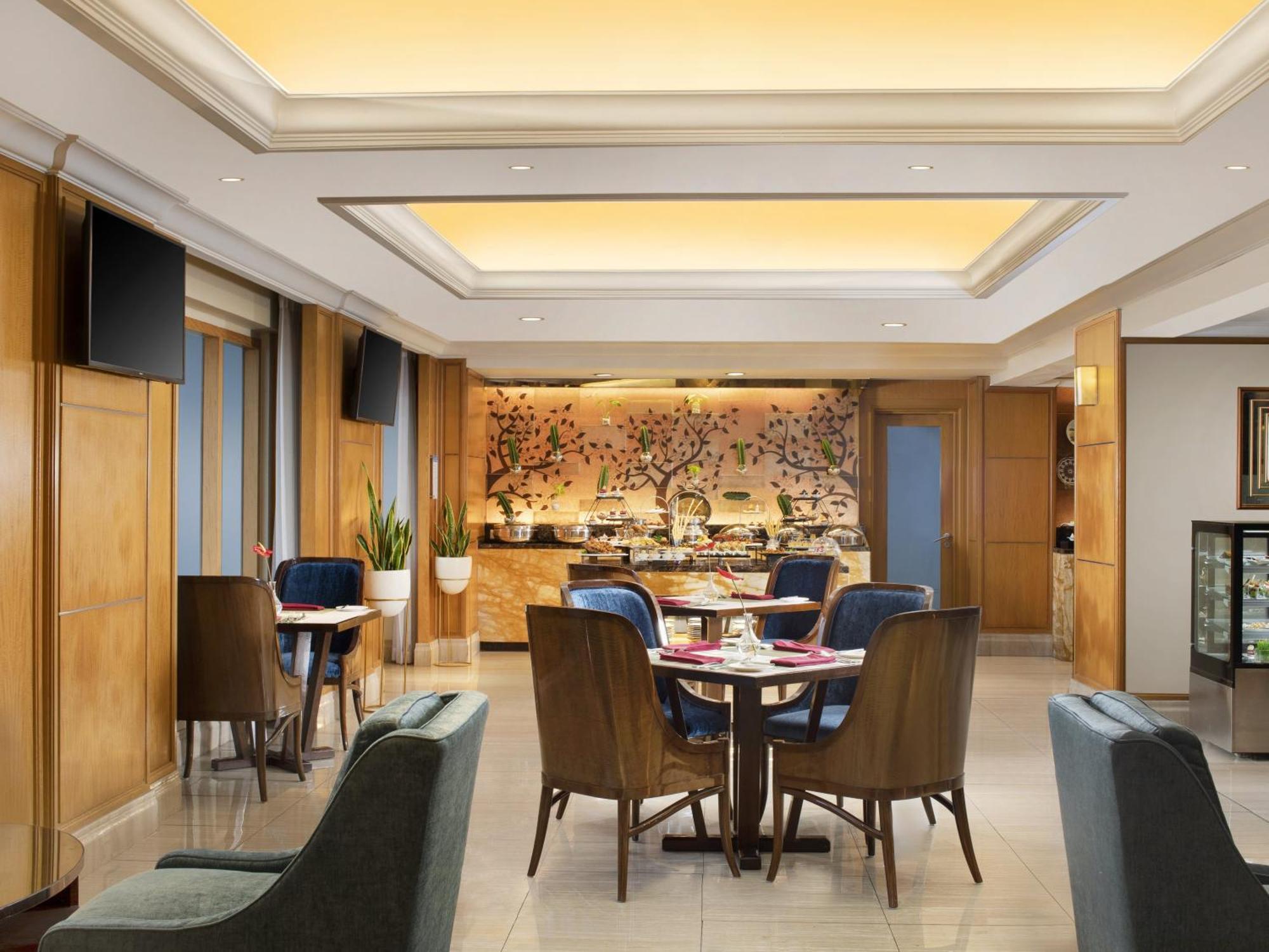 Hotel Ciputra Jakarta Managed By Swiss-Belhotel International Exterior photo